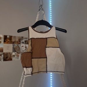 social tourist stiched cropped tank